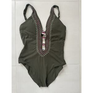Becca Swim One Piece Swimsuit Quest Plunge Swimwear Summer Beach